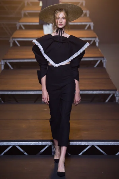 Look 6